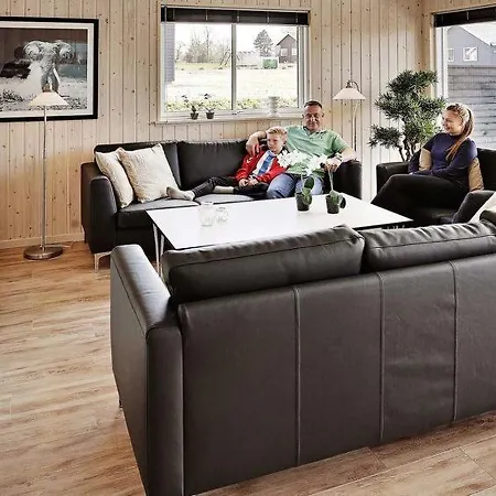 Holiday home Eskilstrup Sleeps 18 Pool Wifi